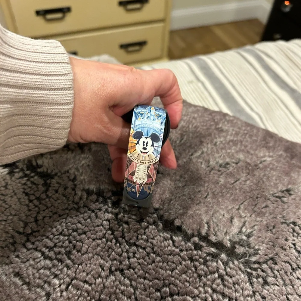 Blue Wearable Electronics Band